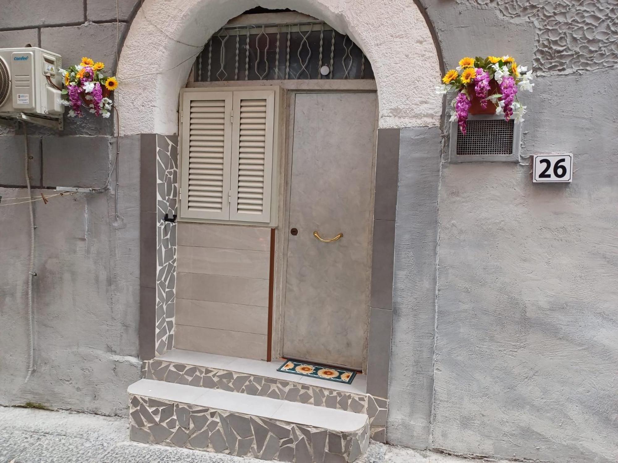 La Casetta Di Ciacione Naples Luaran gambar